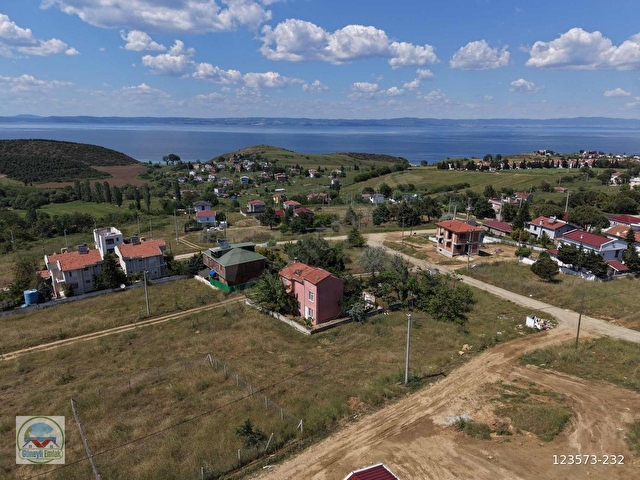 GÜNEYLİ EMLAKTAN SATILIK 300 M2 İNŞAAT İZİNLİ FIRSAT ARSA - Görsel 7