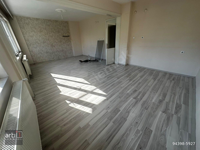 +1DEN KARAMANDA 2+1 115 M2 ARAKAT BALKONLU SATILIK DAİRE - Görsel 2