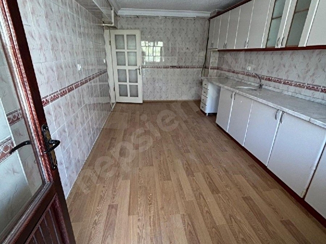 YENİMAHALLE RAGIP TÜZÜN | METRO ARAKAT | NİSAN AYI TADİLATLI | 3+1 KİRALIK DAİRE | KAPALI GARAJ - Görsel 6