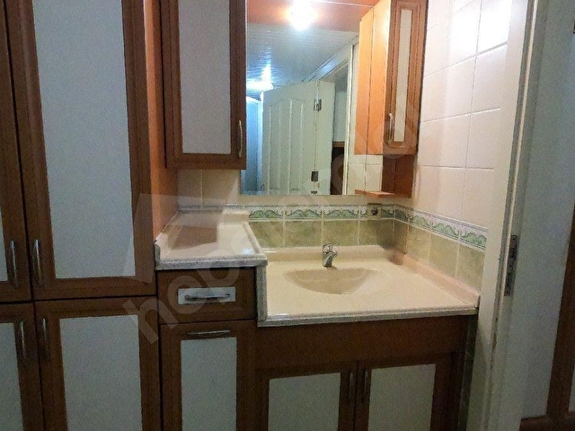 Otoparklı Arakat Asansörlü Masrafsız Geniş 3+1 Daire - Görsel 15