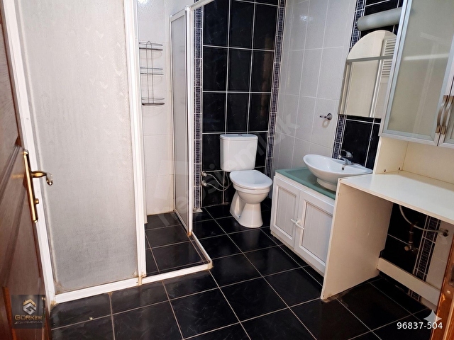 Müstakil Bahçeli Konforunda! 3+1 170 m² Satılık Daire - Görsel 12