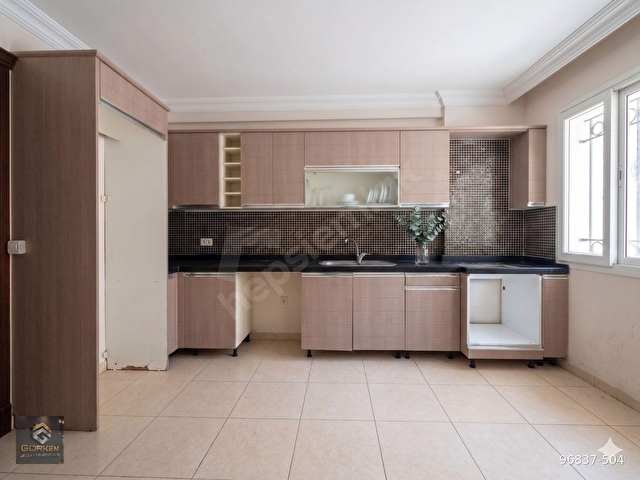 Müstakil Bahçeli Konforunda! 3+1 170 m² Satılık Daire - Görsel 4
