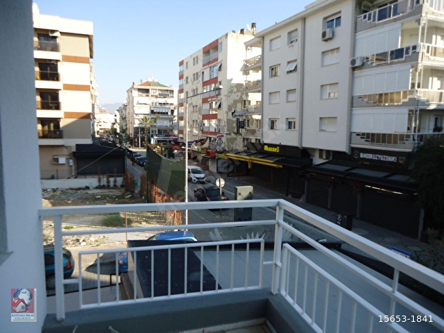 Bostanli Merkezde 3 1 Kiralik Daire 15653 1841 Hurriyet Emlak