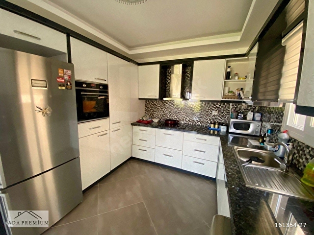 Kuşadasında Müstakil Havuzlu Deniz Manzaralı 5+1 Müstakil Lüks Villa - Görsel 12