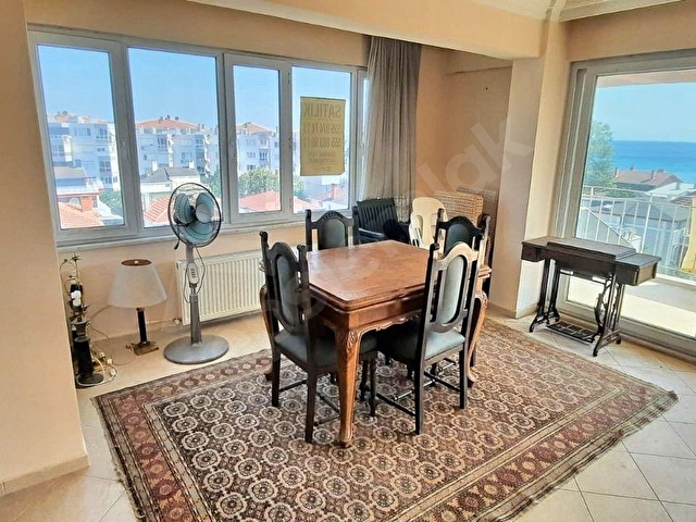 İSTANBUL. KUMBURGAZ. VILLACAN SITESI. SATILIK YAZLIK DENİZ MANZARALI DAİRE. - Görsel 3
