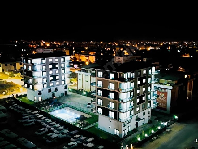 TRAMVAY DİBİNDE LÜKS HAVUZLU KİRALIK 3+1 DAİREMİZ GELDİ - Görsel 8