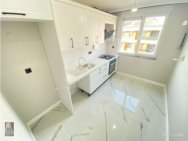 İlkeden Prestijli Sıfır Binada Ön Cephe Deniz Manzaralı 135m2 3+1 - Görsel 21