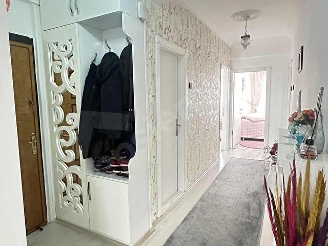 HİSARDAN ULUGAZİ MAHALLESİNDE İÇİ YAPILI BAKIMLI SATILIK DAİRE - Görsel 3