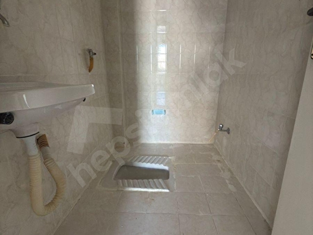 Şehitlik Mahallesinde kiralık 3+1 Daire, 140m², Merkezi Konum - Görsel 19
