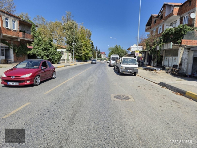 Adaplatinden Kocaali Merkezde 218 m2 arsa %25 3 kat yatırımlık - Görsel 6