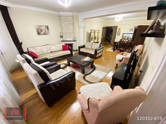 PETEK SİTESİNDE ARA KATTA 3,5+1 SATILIK DAİRE - Görsel 5