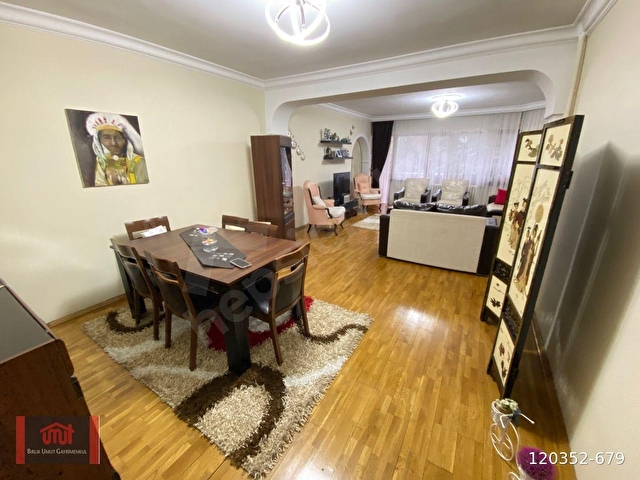 PETEK SİTESİNDE ARA KATTA 3,5+1 SATILIK DAİRE - Görsel 8