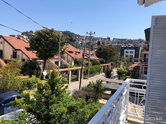 KUŞADASINDA DENİZE YAKIN YERDE SEZON KİRALIK EŞYALI TRİBLEX VİLLA - Görsel 24