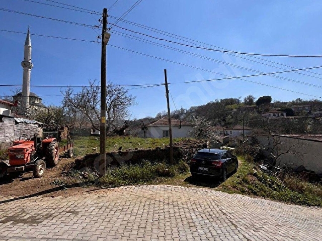 MÜSTAKİL TAPULU LAPSEKİ GÜRECİDE KÖY İÇİ İMARLI 274M2. ARSA - Görsel 7