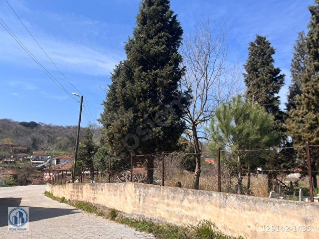 MÜSTAKİL TAPULU LAPSEKİ GÜRECİDE KÖY İÇİ İMARLI 274M2. ARSA - Görsel 8