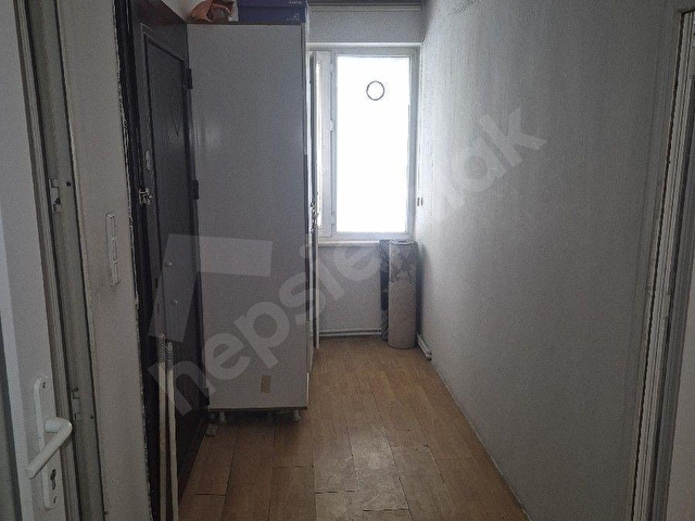 İSTİKLAL CADDESİNE KOMŞU 283 M2 DEPO VE 36 M2 OFİSİ KİRALIKTIR - Görsel 7