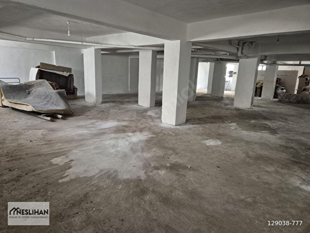 İSTİKLAL CADDESİNE KOMŞU 283 M2 DEPO VE 36 M2 OFİSİ KİRALIKTIR - Görsel 15