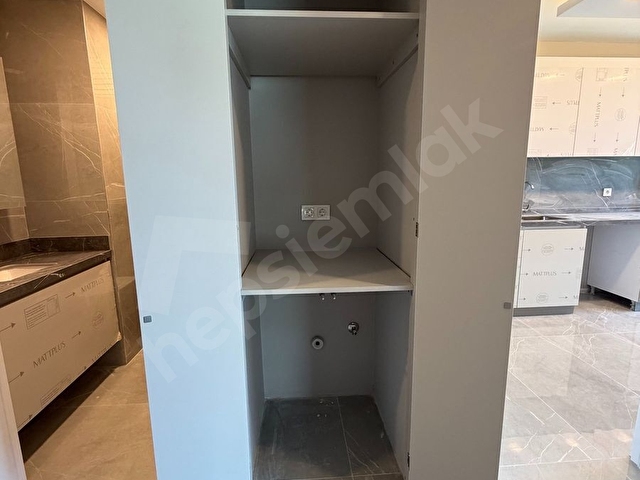 EVSELLDEN 1.SINIF İŞÇİLİK SİTE ÖZELLİKLİ BİNADA KİRALIK 2+1 - Görsel 20