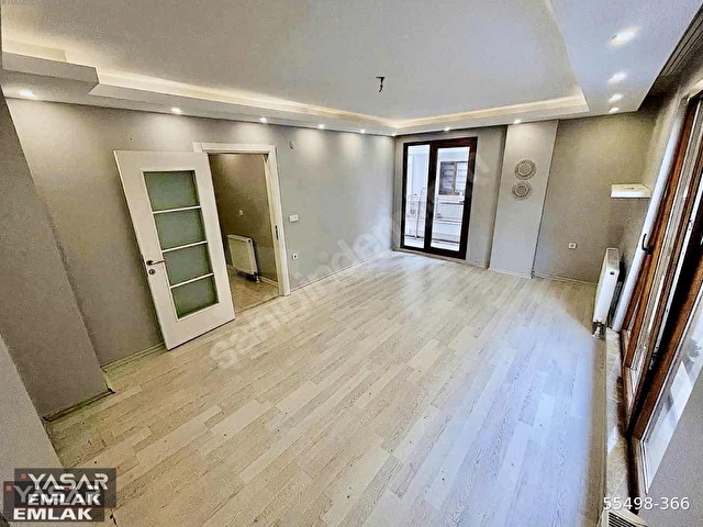 MERT ERKANDAN BAYRAMOGLU 2 + 1 85 M² ARA KAT SİTE İÇ.GÜVENLİKLİ - Görsel 2