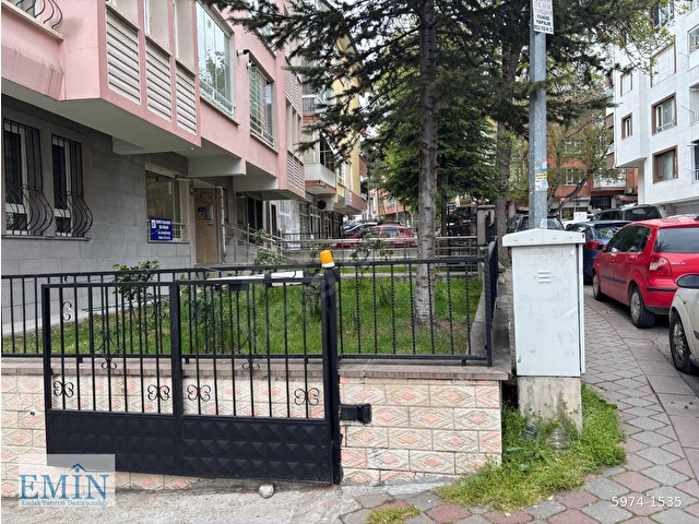 ETLİK AŞAĞIEĞLENCE MİMARLARDA 3+1+ KİLER 135m2 KOMBİLİ 1.KAT KAPALI OTOPARKLI YAPILI ( ÇOK UYGUN ) - Görsel 21