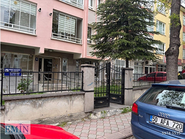 ETLİK AŞAĞIEĞLENCE MİMARLARDA 3+1+ KİLER 135m2 KOMBİLİ 1.KAT KAPALI OTOPARKLI YAPILI ( ÇOK UYGUN ) - Görsel 22
