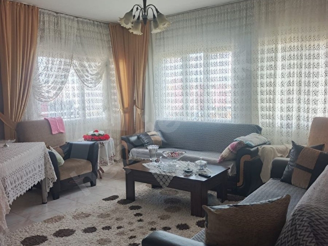ÇATKAPI EMLAKTAN ŞEHİTLER TEPESİNDE SATILIK DAİRE - Görsel 3