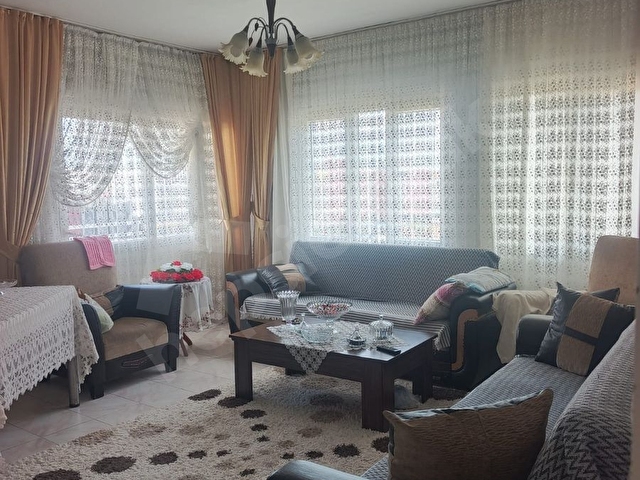 ÇATKAPI EMLAKTAN ŞEHİTLER TEPESİNDE SATILIK DAİRE