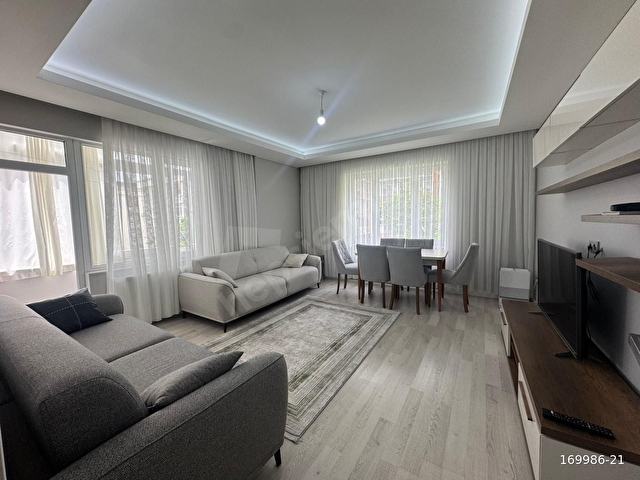 ELİT EMLAKTAN SATILIK 3+1 CADDEYE CEPHE 75NCİ YIL MAHLLESİNDE