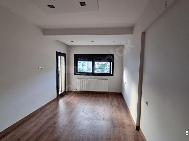 BAYRAKLI SEVGİ YOLU KİRALIK 2+1 EBEVEYN BANYOLU DAİRE - Görsel 24
