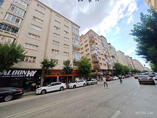 TURYAP SÖĞÜTÖNÜNDEN CENGİZ TOPEL CADDE ÜZERİ KİRALIK 3+1 DAİRE - Görsel 2