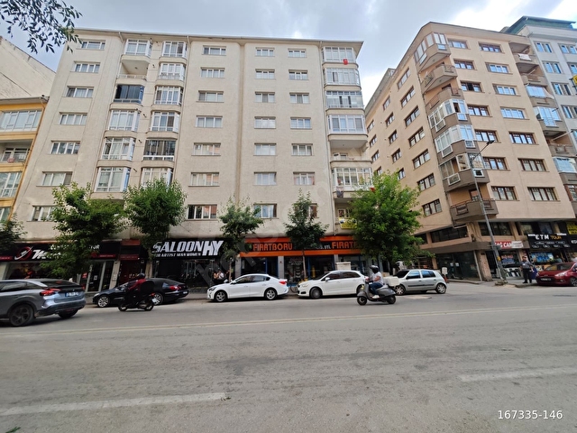TURYAP SÖĞÜTÖNÜNDEN CENGİZ TOPEL CADDE ÜZERİ KİRALIK 3+1 DAİRE - Görsel 4