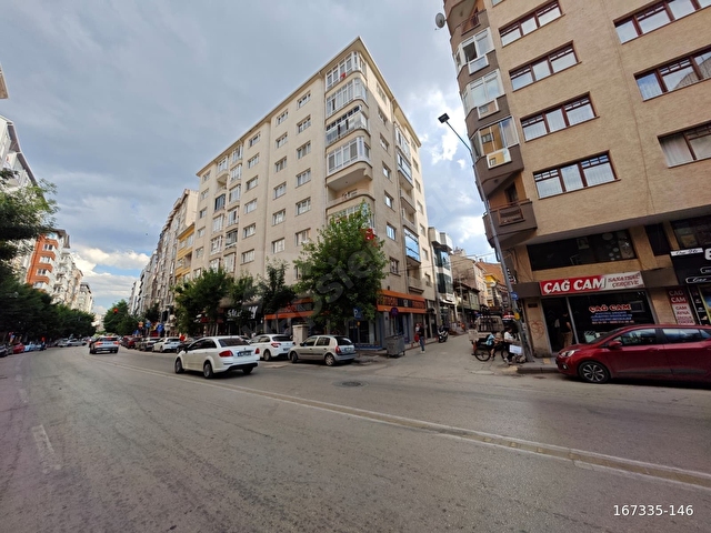 TURYAP SÖĞÜTÖNÜNDEN CENGİZ TOPEL CADDE ÜZERİ KİRALIK 3+1 DAİRE