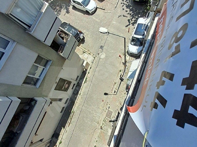 Karşıyaka Tuna mahallesinde denize yakın Asansörlü doğalgazlı Kiralık 3+1 ! - Görsel 6