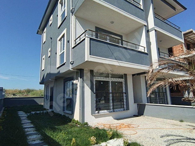 Saka gayrimenkulden 4+1 iskanlı deniz manzaralı sıfır villa - Görsel 6