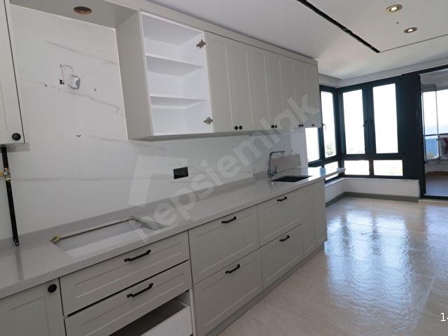 FENER’DE KAPICILI – HAVUZLU SİTEDE KALORİFERLİ- FULL DENİZ MANZARALI 5+1 DAİRE - Görsel 17