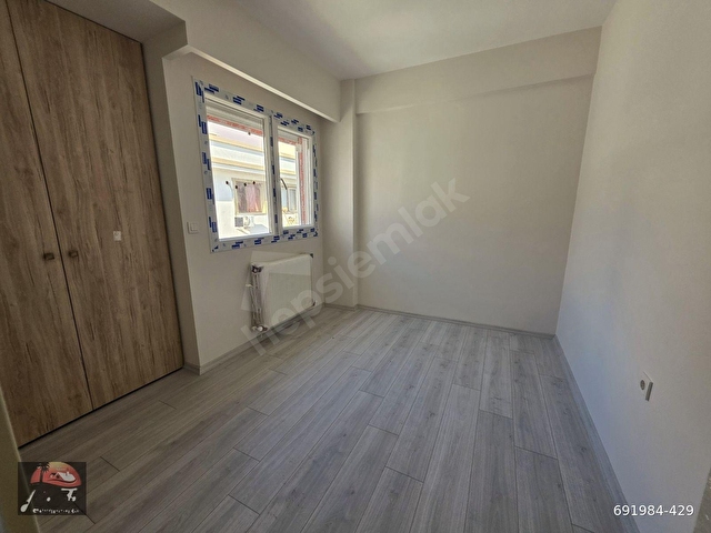 Anadolu Caddesi Yakını Satılık Arakat Oturuma Hazır 2+1 Daire - Görsel 13