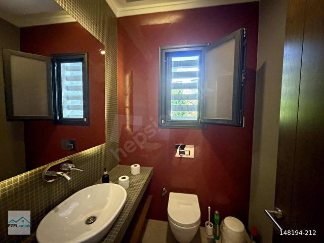 Çeşme Mamurbabada 847 m2 Arsa İçerisinde 5+1 Havuzlu Lüks Villa - Görsel 24