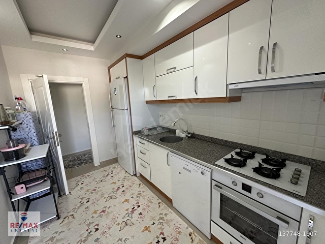 BOSTANCI SİTESİNDE FULL EŞYALI AYRI MUTFAK 2+1 DAİRE - Görsel 9