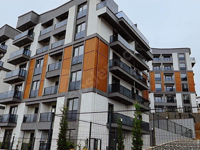 İZMİT BAĞÇEŞME DE HAVUZLU SİTE İÇİNDE SIFIR ARAKAT 2+1 DAİRE - Görsel 9