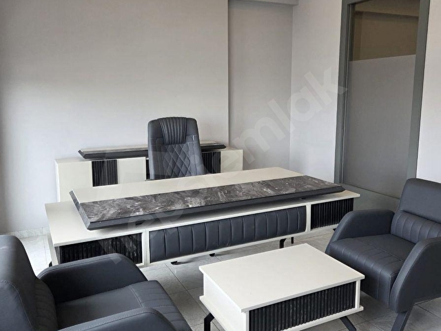 ŞAHİN PLAZADA 2 ODA + BAĞIMSIZ MUTFAK, NET 72 M2 EŞYALI OFİS