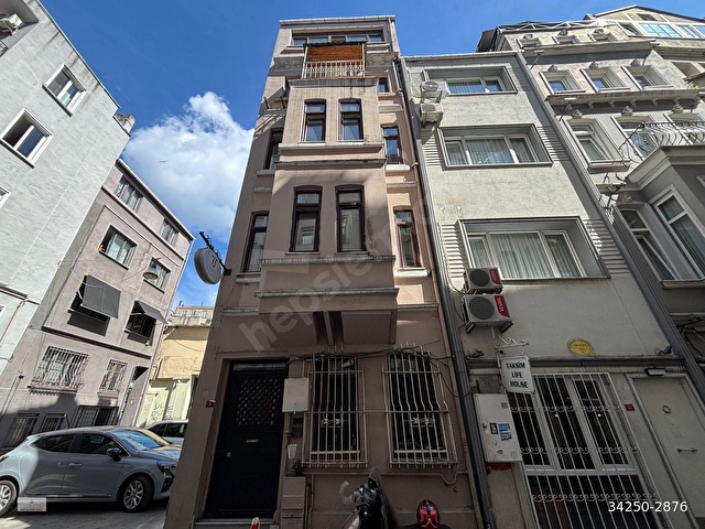 TAKSİM MEYDANINA 1 DK MESAFEDE, 5 KATLI,10 BÖLÜM KİRALIK BİNA - Görsel 2