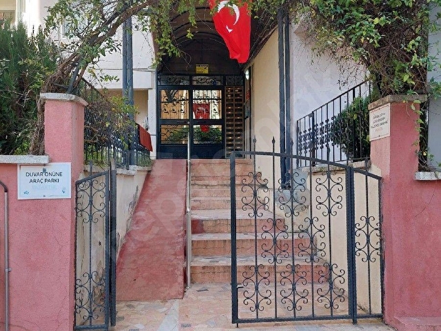 KAPTAN EMLAKTAN İLKADIM  KALKANCIDA SİTE İÇERİSİNDE  İÇİ YAPILI SATILIK DAİRE - Görsel 3