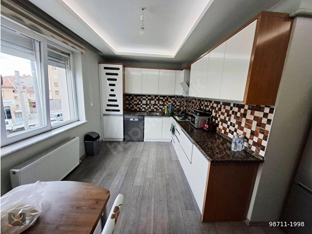 POYRAZ EMLAKTAN EMEK MAH.ERTAŞ CADDESİ ÜZERİ 3+1 200M2 DAİRE - Görsel 9