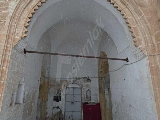 SATILIK MARDİN KIRMIZI KİLİSE(SURP KEVORK) PAPAZIN ESKİ KONAĞI - Görsel 26