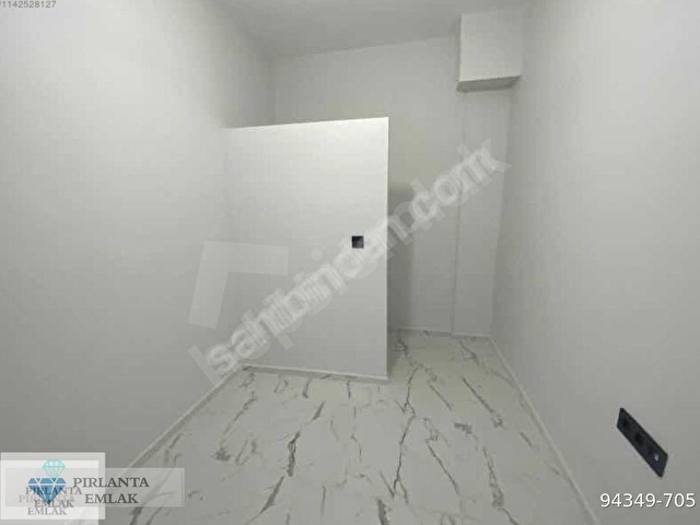 Karşıyaka Aksoy gazi lisesi yakını kiralık dükkan 12 m2 - Görsel 6