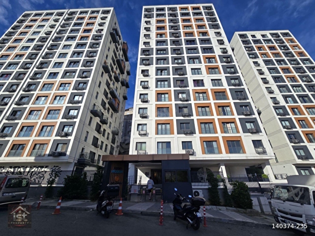 Metrobüse Özel Shuttle Hizmetli Sitede, Güney Cephe, Manzaralı
