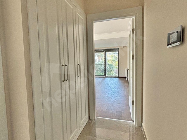 AGİOSTAN ÖMERPAŞADA 130M2 3+1 BALKONLU EBEVEYNLİ SIFIR - Görsel 15