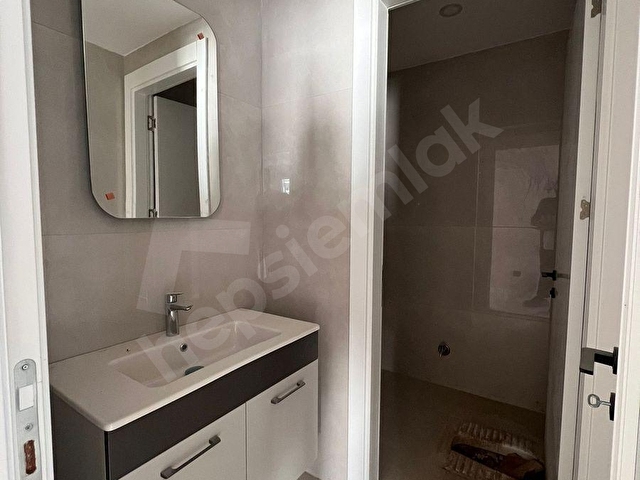 AFYONKARAHİSARIN EN PRESTİJLİ MAHALLESİNDE SATILIK 4+1 DAİRE ! - Görsel 21