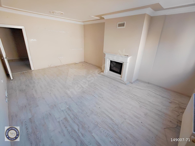 ÇENGELKÖY ALTINKÖY 1 STESİNDE 3+1 NET 125M2 ARAKAT KİRALIK DAİRE - Görsel 3