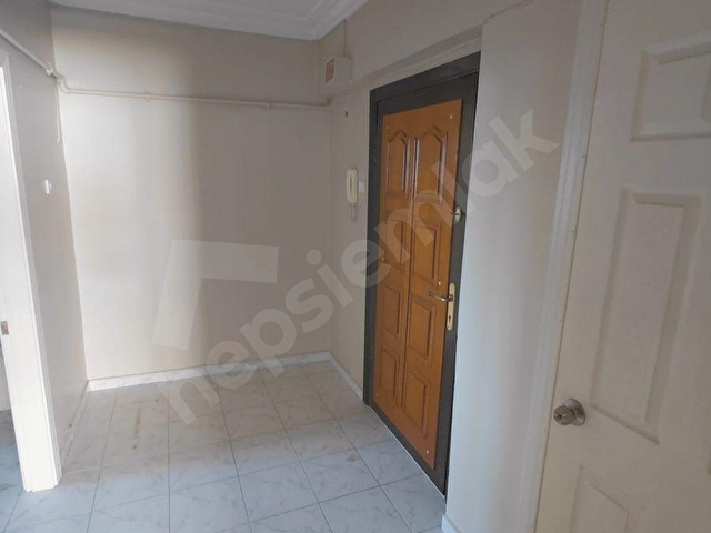 ÇENGELKÖY ALTINKÖY 1 STESİNDE 3+1 NET 125M2 ARAKAT KİRALIK DAİRE - Görsel 14